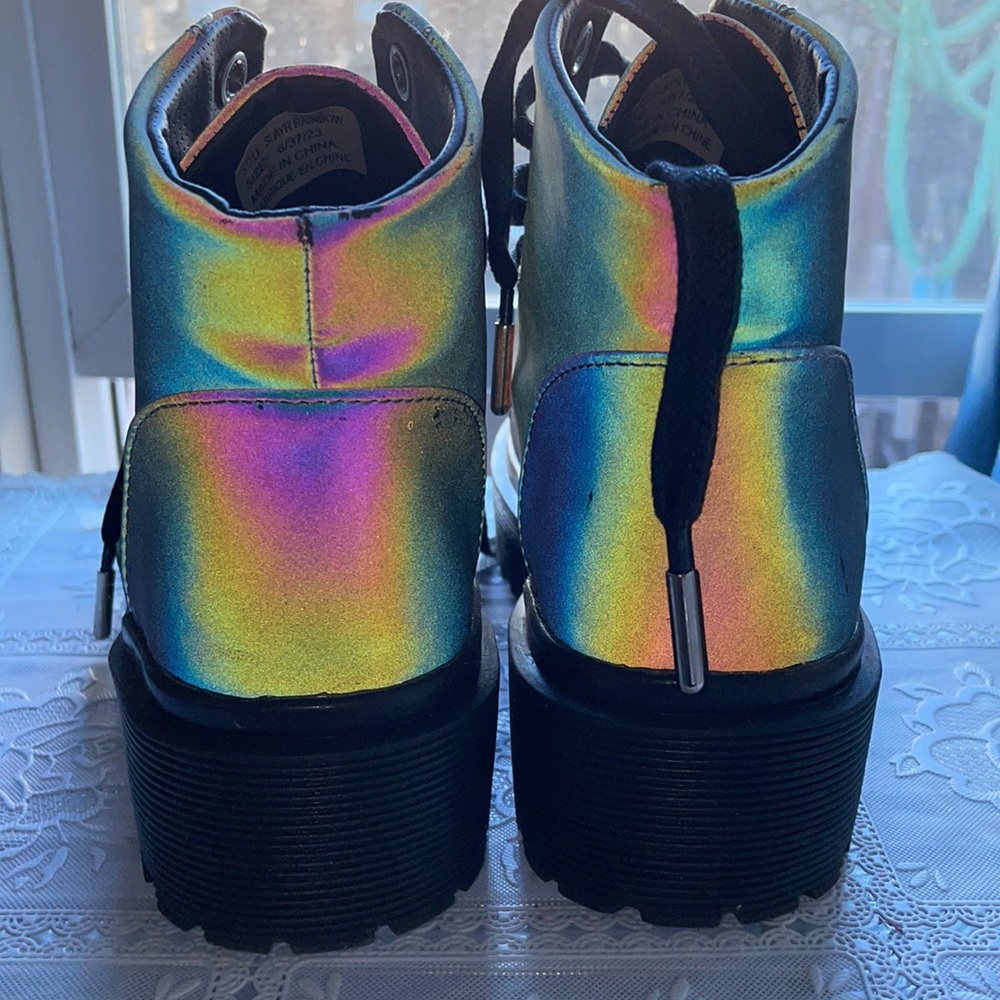 Dolls kill YRU Slayr reflective boots - Picture 6 of 6